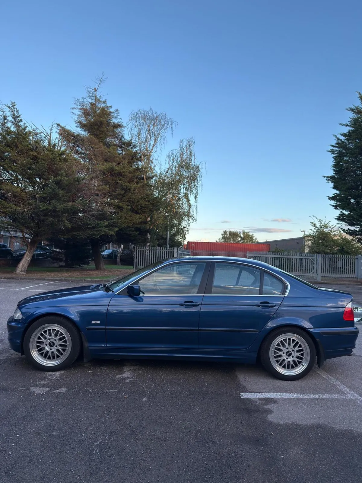 BMW 3 Series 2000 photo 4