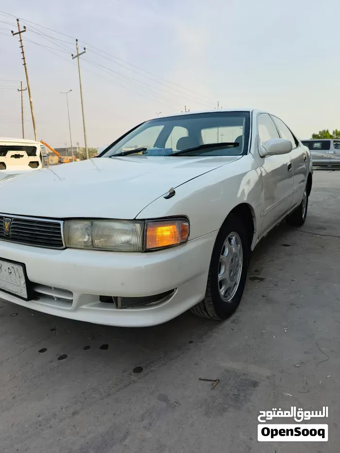 Toyota Crown 1994 photo 2