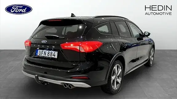 Ford Focus 2022 photo 2