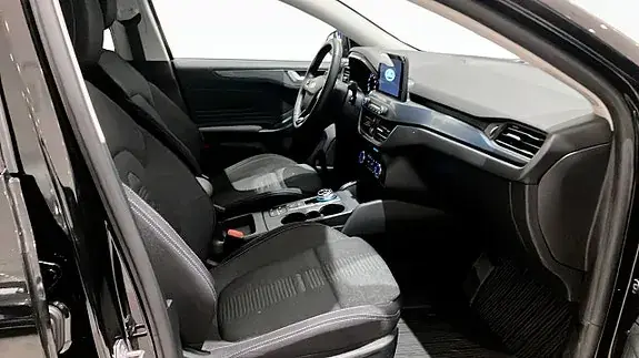 Ford Focus 2022 photo 3