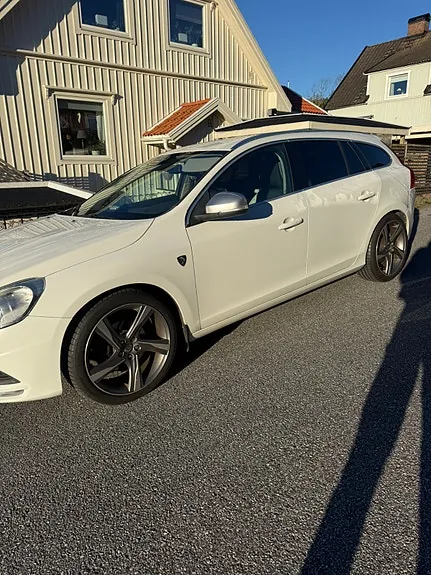 Volvo V60 2012 photo 3