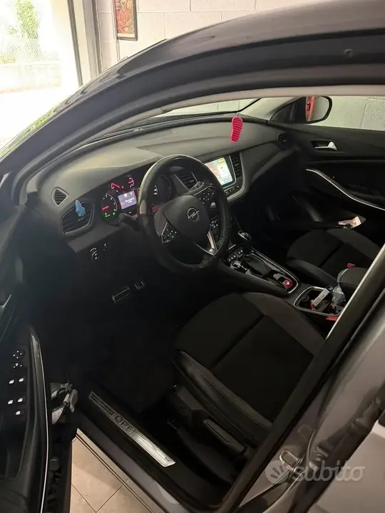 Opel Grandland X 2019 photo 2