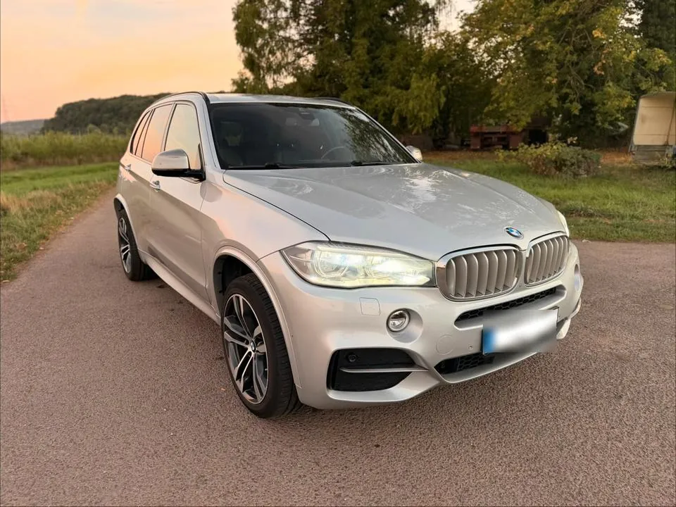 BMW X5 M50D