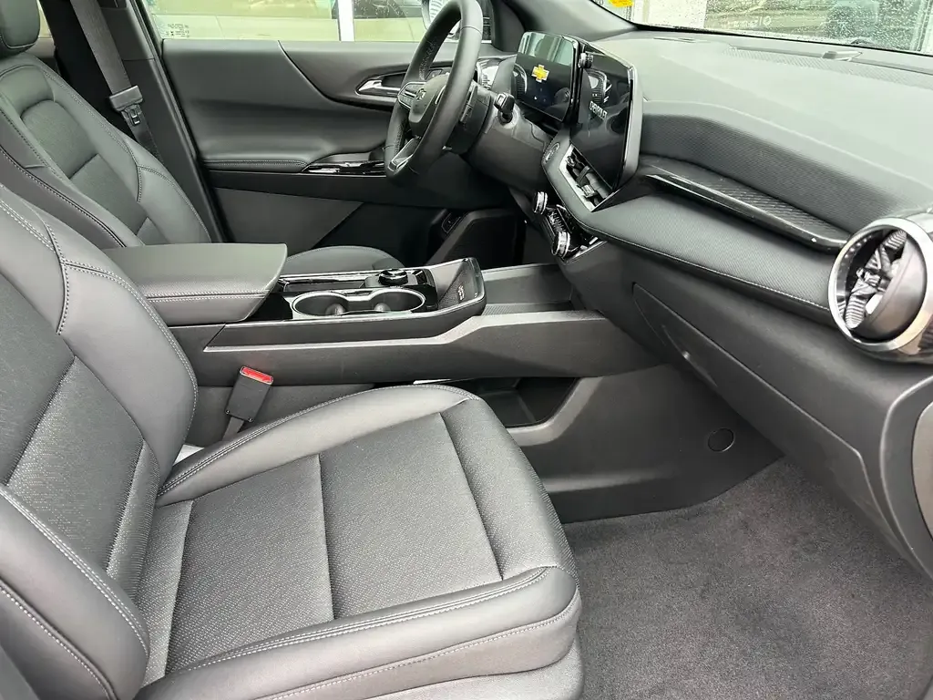 Chevrolet Equinox 2027 photo 2