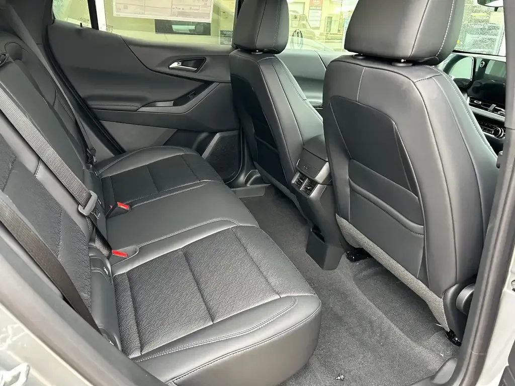 Chevrolet Equinox 2027 photo 3
