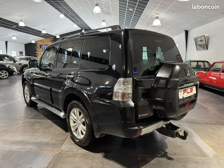 Mitsubishi Pajero 2015 photo 4