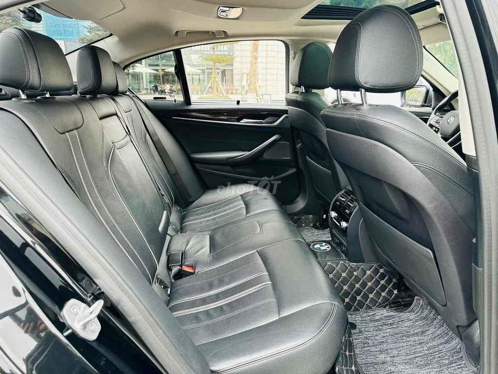 BMW 5 Series 2019 photo 4