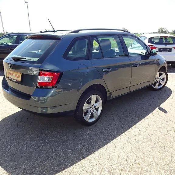Skoda Fabia 2016 photo 3