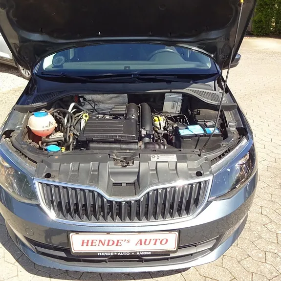 Skoda Fabia 2016 photo 5