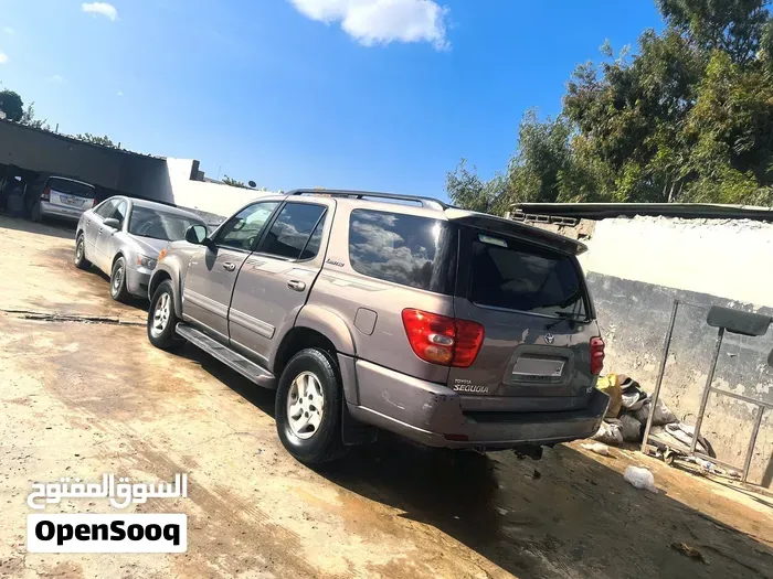 Toyota Sequoia