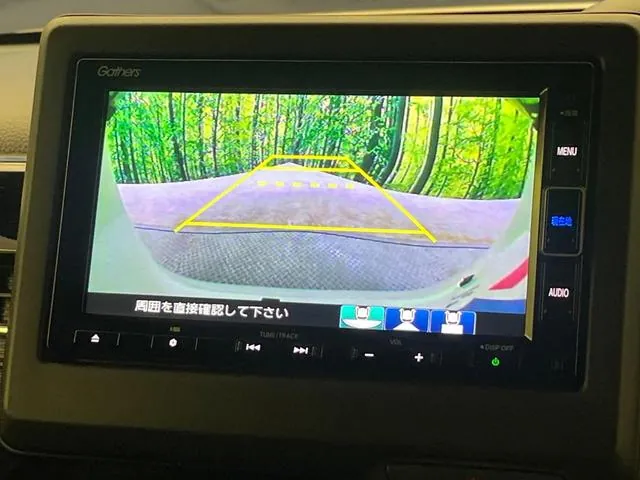 Honda N-Box L 2021 photo 3