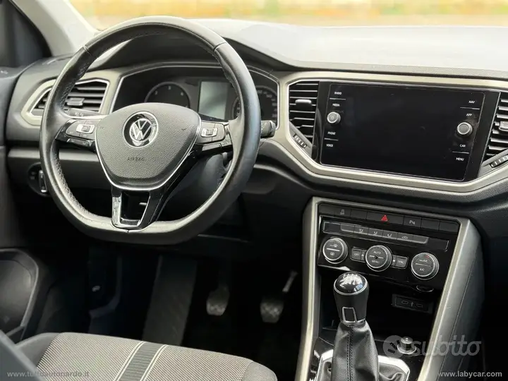 Volkswagen T-Roc 2021 photo 3