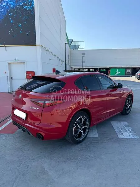 Alfa Romeo Stelvio 2022 photo 5