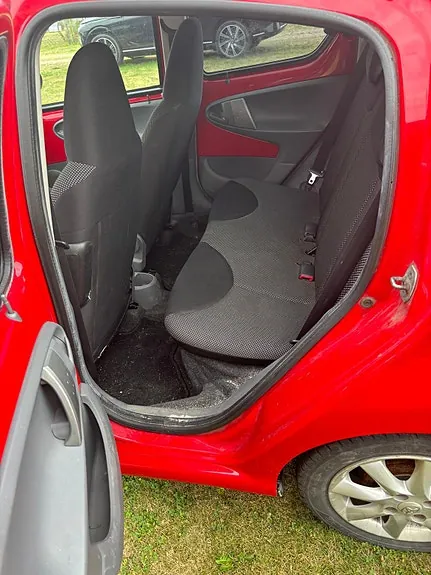Toyota Aygo 2011 photo 2