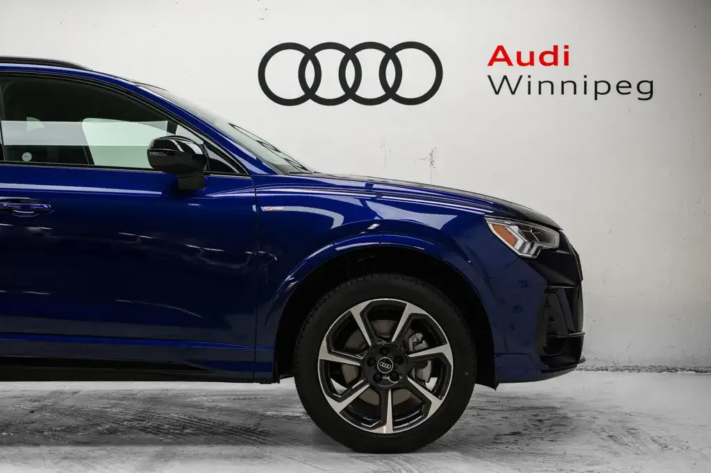 Audi Q3 2025 photo 2