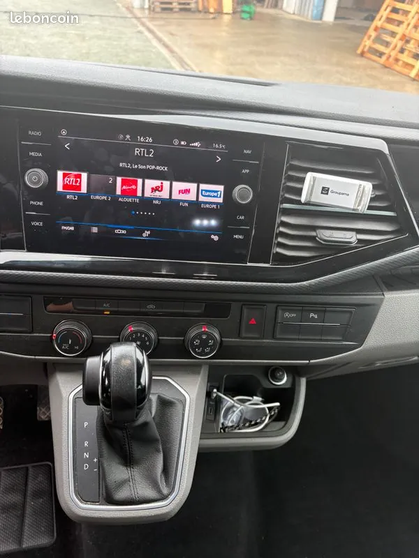 Volkswagen Transporter 2024 photo 3
