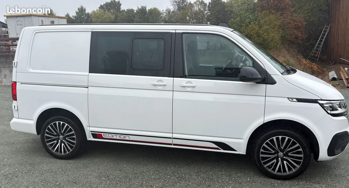 Volkswagen Transporter 2024 photo 2
