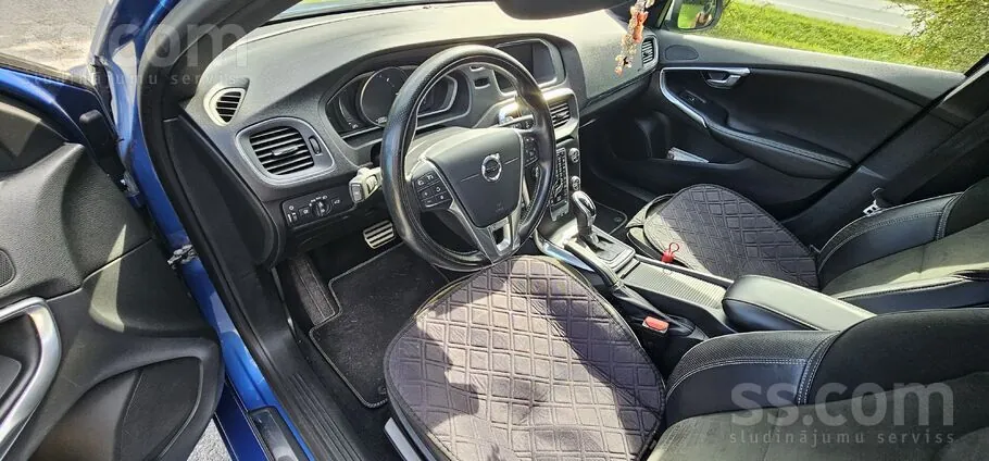 Volvo V40 2018 photo 3