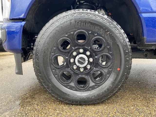 Ford F350 2026 photo 3