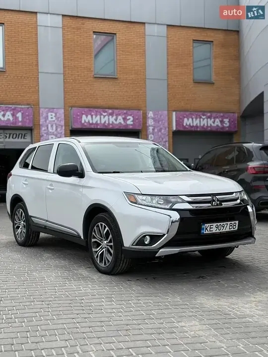 Mitsubishi Outlander 2016 photo 5