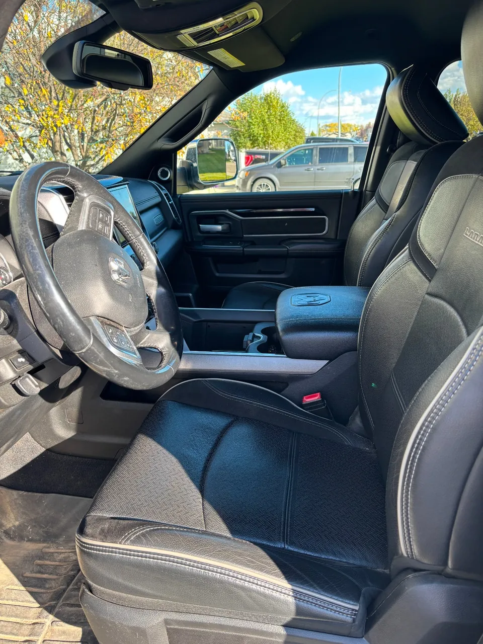 Dodge Ram Laramie 3500 2020 photo 5