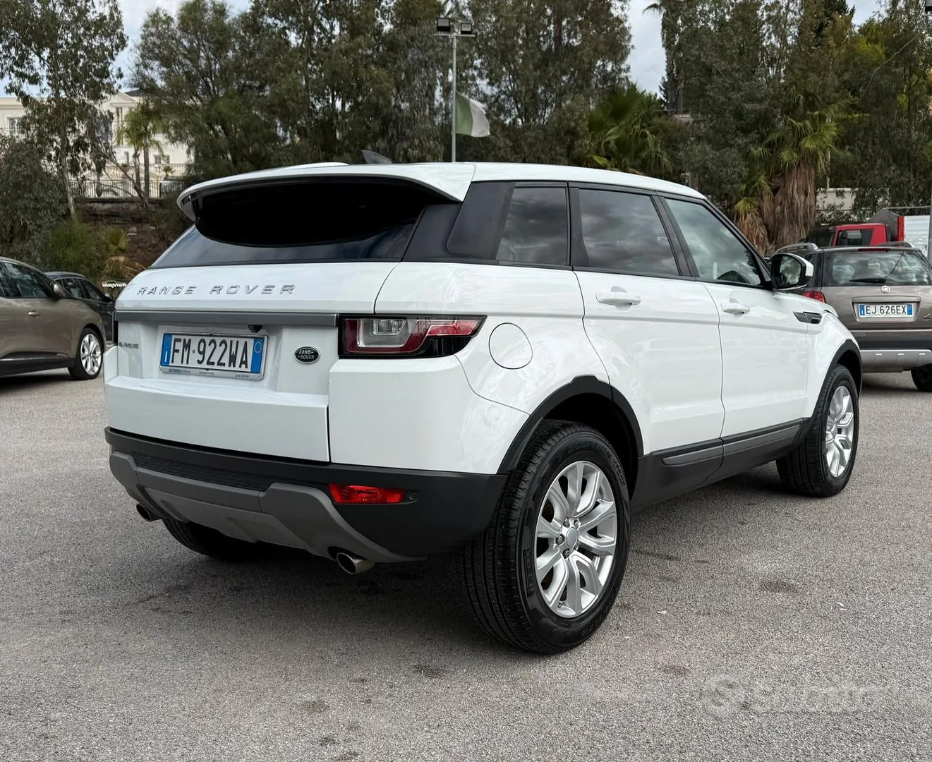 Land Rover Range Rover Evoque 2018 photo 4