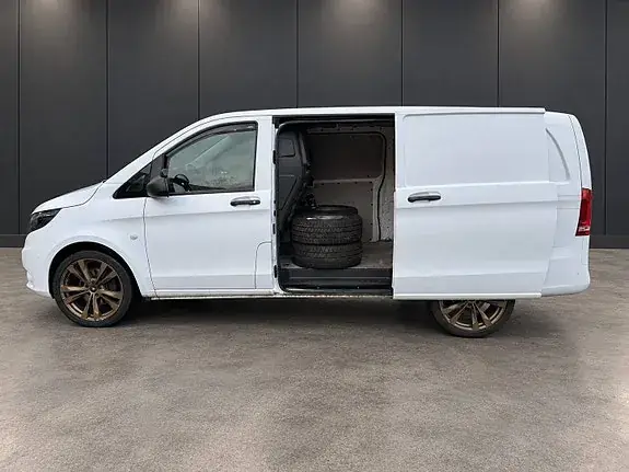 Mercedes-Benz Vito 119 2023 photo 5