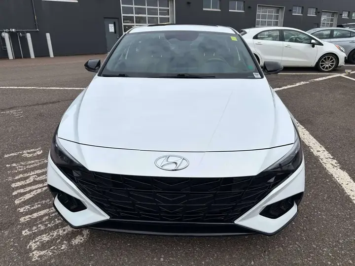 Hyundai Elantra 2022 photo 2