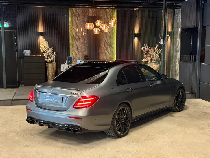 Mercedes-Benz E-Class 2018 photo 2