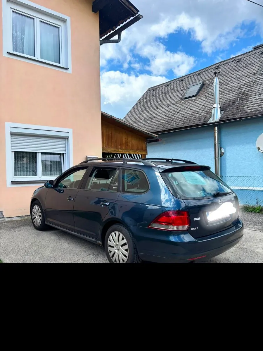 Volkswagen Golf 2010 photo 3