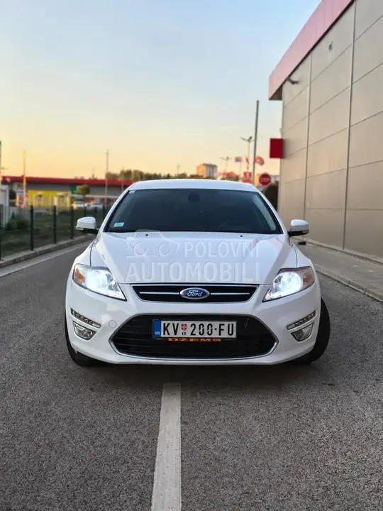 Ford Mondeo 2011 photo 2