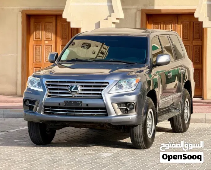 Lexus Lx 2012 photo 2