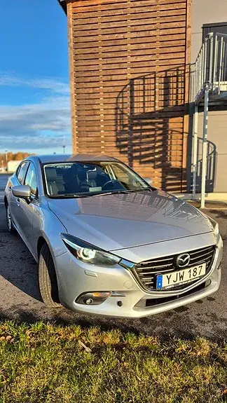 Mazda 3 2017 photo 3