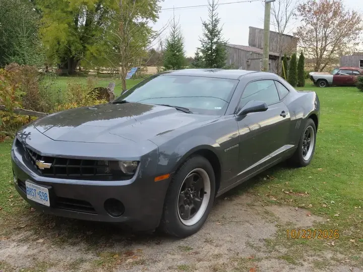 Chevrolet Camaro 2010 photo 2