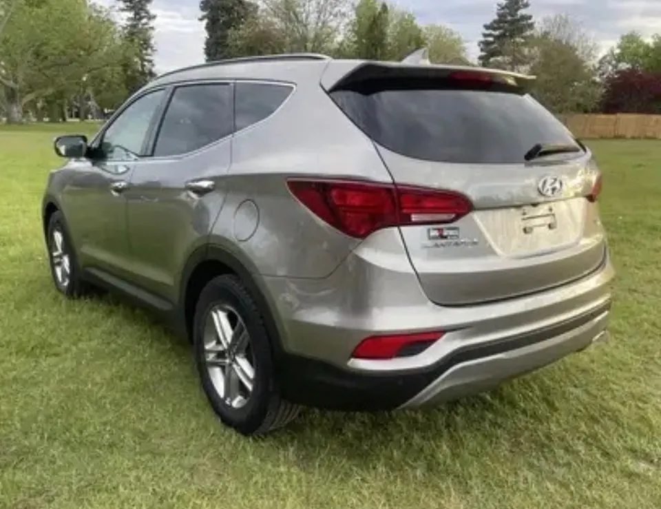 Hyundai Santa Fe 2018 photo 3