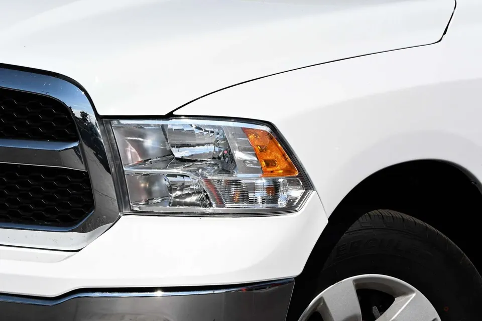 Ram 1500 Classic 2023 photo 2