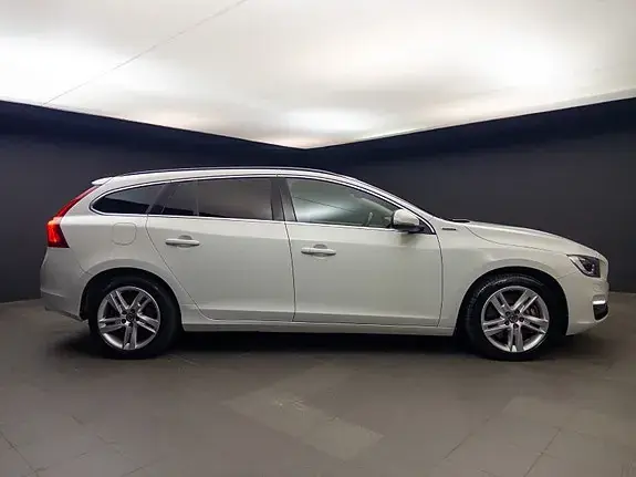 Volvo V60 2016 photo 5