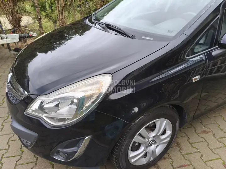 Opel Corsa D 2011 photo 4