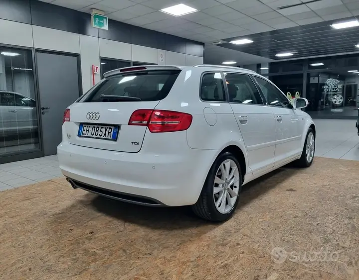 Audi A3 2011 photo 3