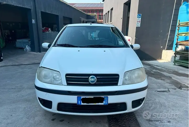 Fiat Punto 2005 photo 3