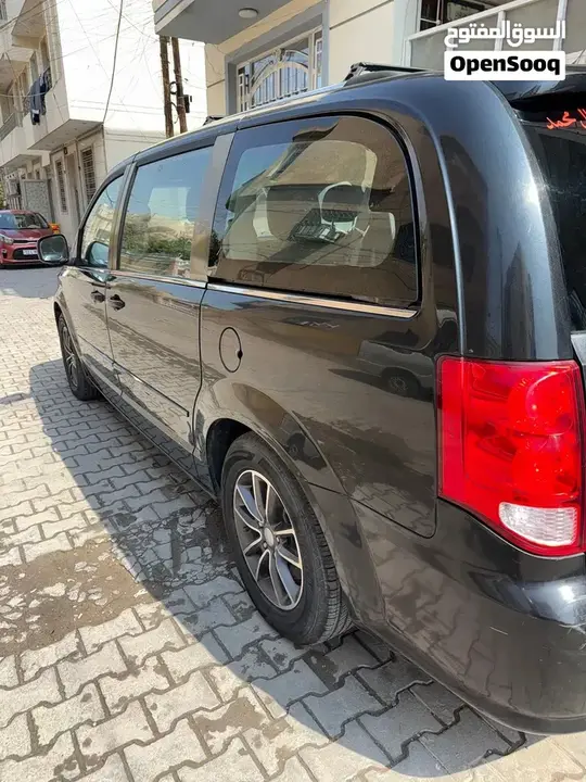 Dodge Caravan 2017 photo 5
