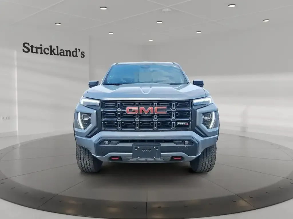 GMC Canyon 2023 photo 2