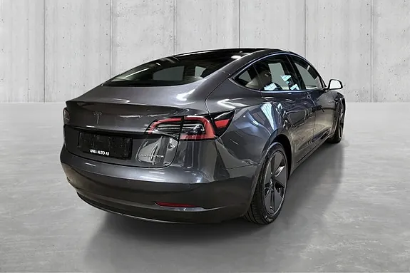 Tesla Model 3 2022 photo 4