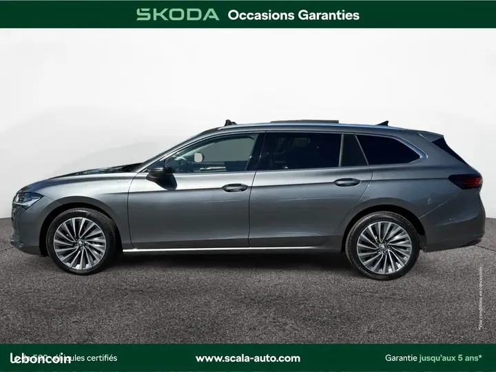 Skoda Superb 2025 photo 2