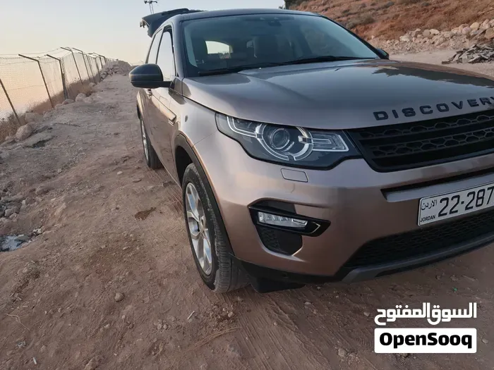 Land Rover Discovery Sport 2017 photo 5