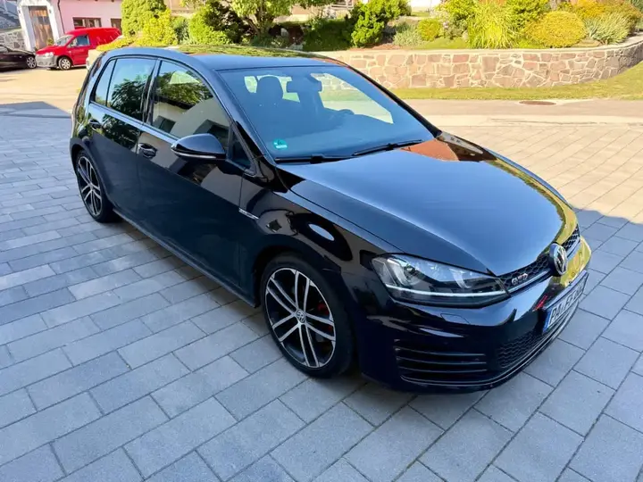 Volkswagen Golf 2015 photo 3