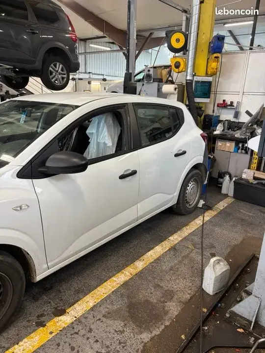 Dacia Sandero 2021 photo 2