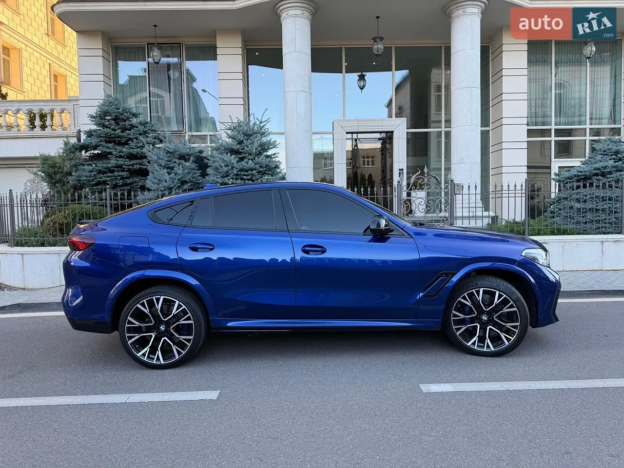 BMW X6 M 2020 photo 5