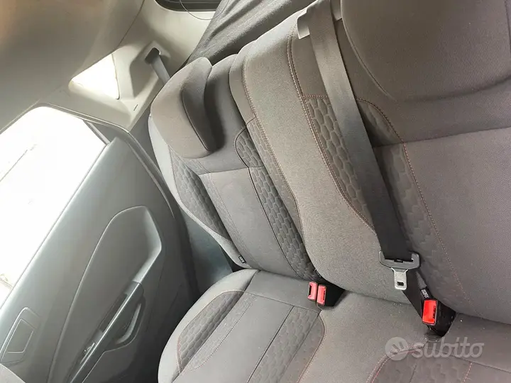 Ford Fiesta 2010 photo 3