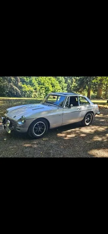 MG B Gt V8